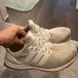 ULTRABOOSTS (Womens)